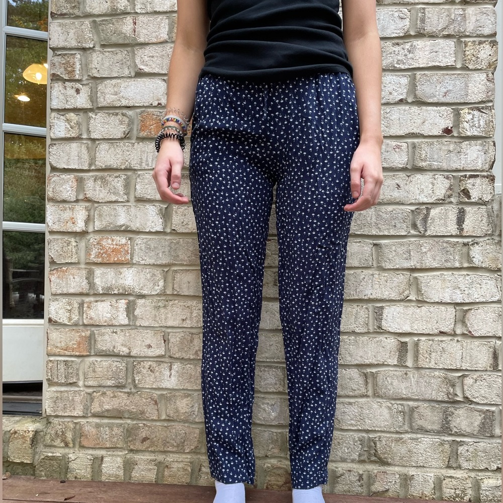 Palm-print, size-small, tapered pants.